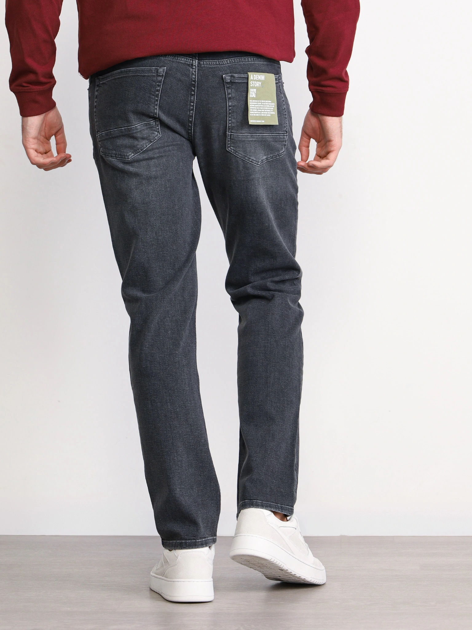 Джинсы серого цвета из смесового хлопка